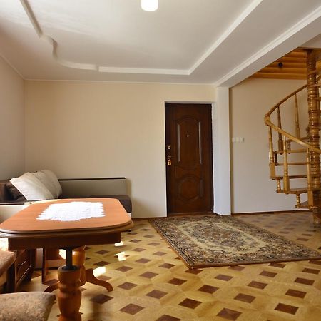Villa Хатина В Карпатах Werchowyna Exterior foto