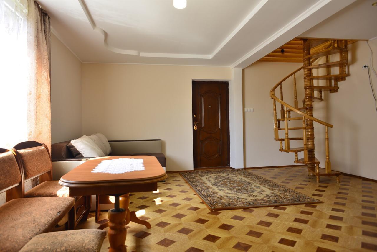 Villa Хатина В Карпатах Werchowyna Exterior foto